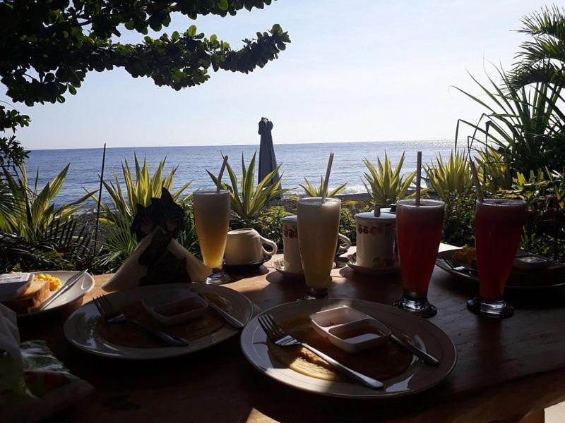 The Bbq Guest House Amed Exterior foto