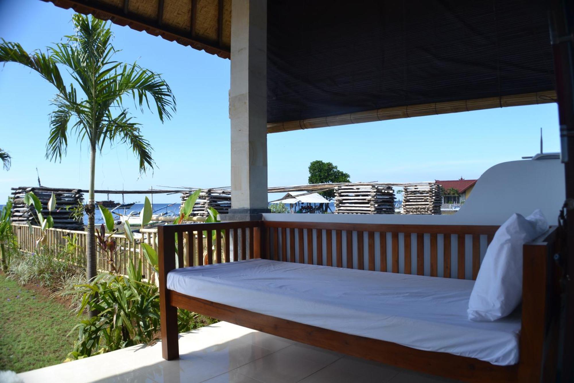The Bbq Guest House Amed Exterior foto